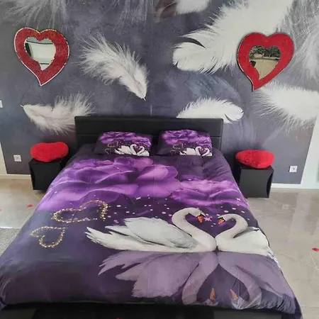 Maison Avec Jacuzzi A - Parfait Pour Escapade Romantique Bazoques