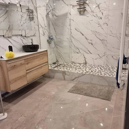 Maison Avec Jacuzzi A - Parfait Pour Escapade Romantique Holiday home *